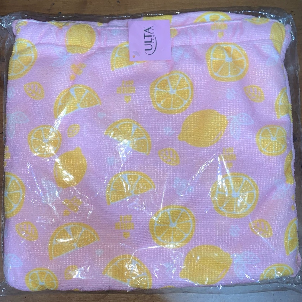 Ulta Beauty 2-in-1 Towel & Beach Bag Set Pink with Lemon Print Brand New